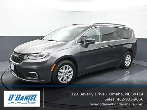 Granite Crystal Metallic Clearcoat 2022 Chrysler Pacifica Touring L