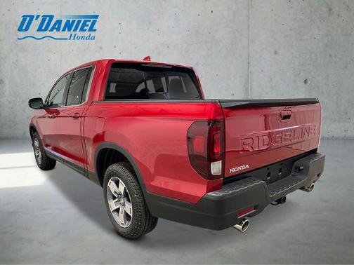 Radiant Red Metallic II 2026 Honda Ridgeline RTL