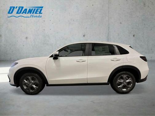 Platinum White Pearl 2027 Honda HR-V LX