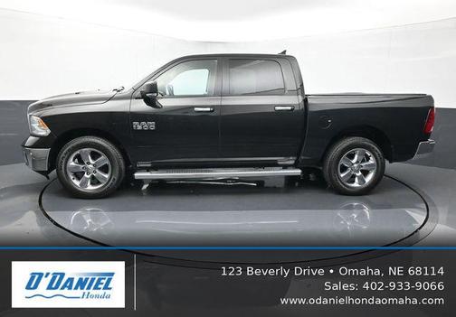 Brilliant Black Crystal Pearlcoat 2017 RAM 1500 Big Horn