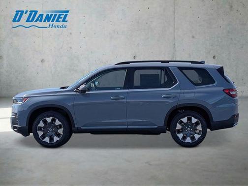 Crystal Black Pearl 2026 Honda Pilot Touring 8-Passenger