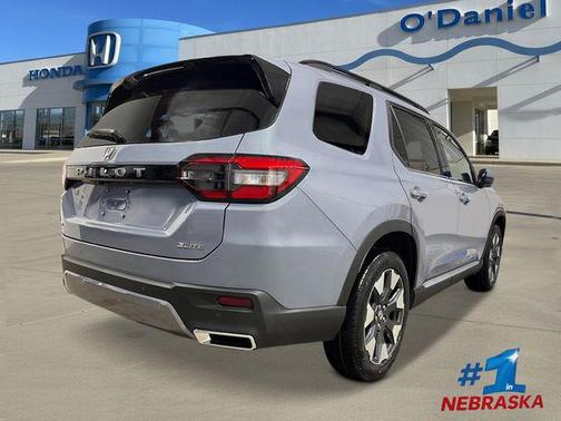 Crystal Black Pearl 2026 Honda Pilot Elite