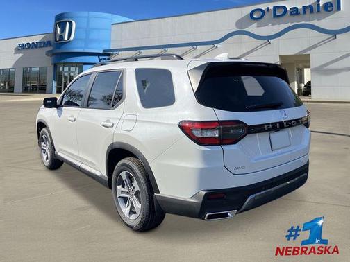 Platinum White Pearl 2026 Honda Pilot EX-L