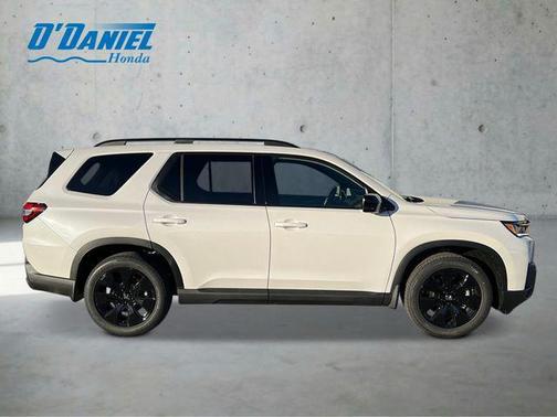 Platinum White Pearl 2026 Honda Pilot Black Edition