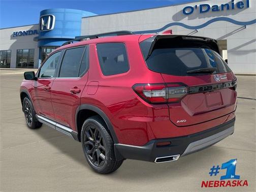 2025 Honda Pilot Touring 8-Passenger