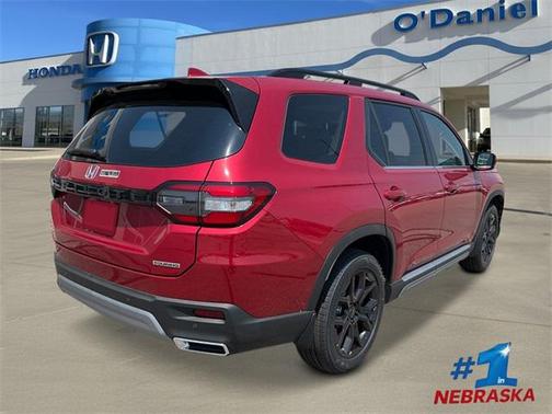 2025 Honda Pilot Touring 8-Passenger