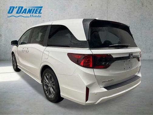 Platinum White Pearl 2026 Honda Odyssey Touring