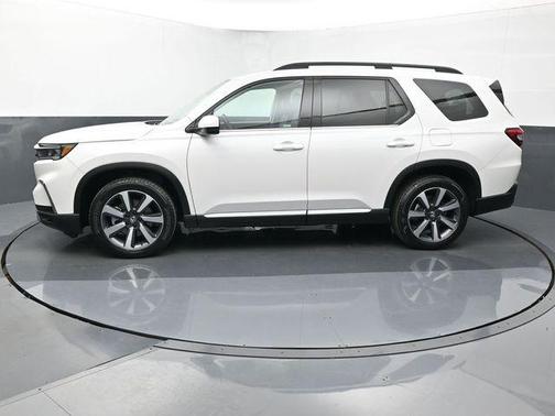 2023 Honda Pilot Touring 8-Passenger