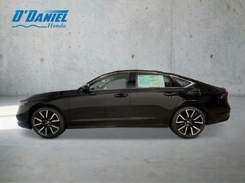 Crystal Black Pearl 2026 Honda Accord Hybrid Touring