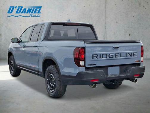 Sonic Gray Pearl 2026 Honda Ridgeline TrailSport+