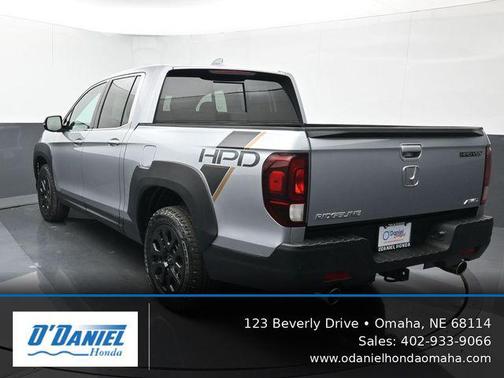 Lunar Silver Metallic 2023 Honda Ridgeline RTL-E
