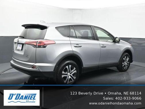 Silver Sky Metallic 2018 Toyota RAV4 LE