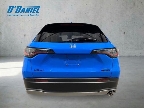 Crystal Black Pearl 2027 Honda HR-V Sport