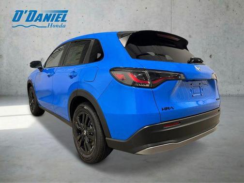 Crystal Black Pearl 2027 Honda HR-V Sport