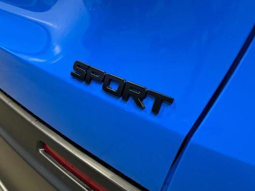 Crystal Black Pearl 2027 Honda HR-V Sport