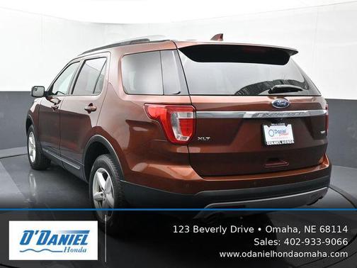 Bronze 2016 Ford Explorer XLT