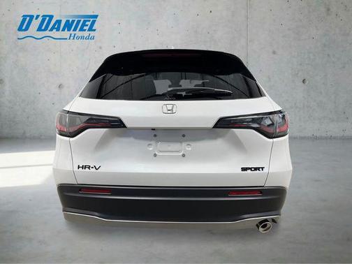 Platinum White Pearl 2027 Honda HR-V Sport