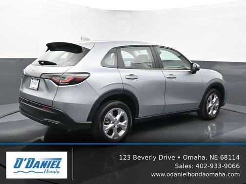 Lunar Silver Metallic 2024 Honda HR-V LX