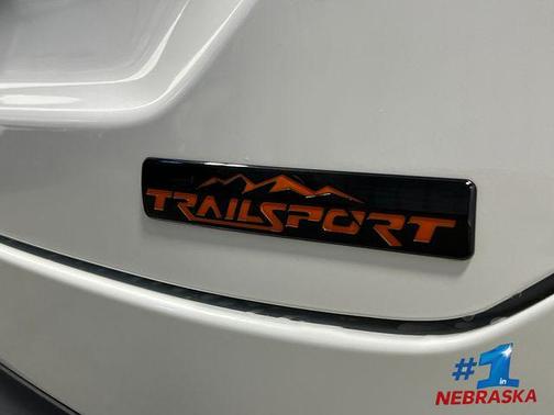 Platinum White Pearl 2026 Honda Pilot TrailSport