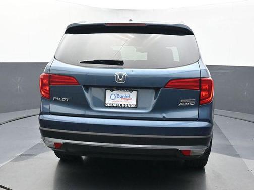 Blue 2017 Honda Pilot Touring