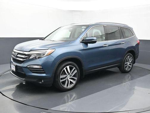Blue 2017 Honda Pilot Touring