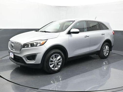 2017 Kia Sorento L