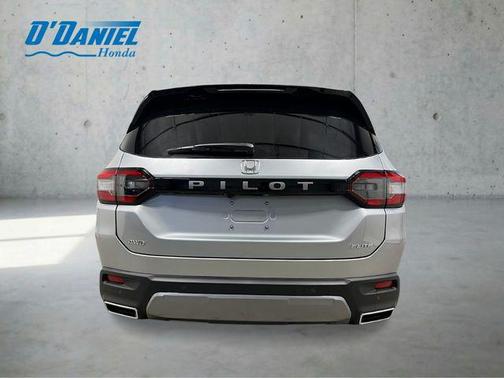 Solar Silver Metallic 2026 Honda Pilot Elite