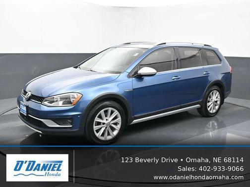 Blue Metallic 2017 Volkswagen Golf Alltrack TSI SE