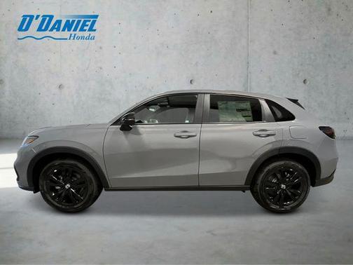 Crystal Black Pearl 2027 Honda HR-V Sport