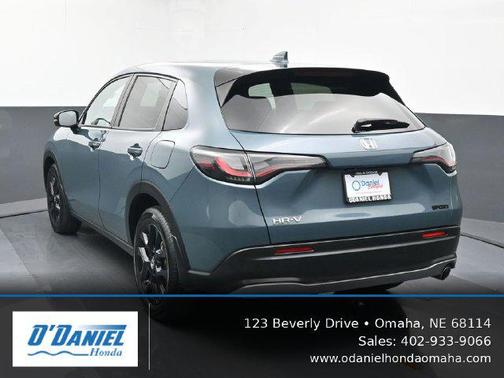 Nordic Forest Pearl 2024 Honda HR-V Sport