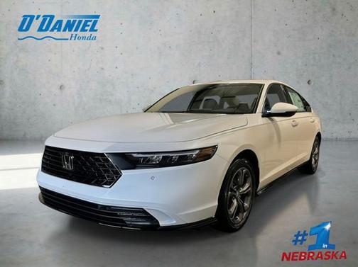 Platinum White Pearl 2026 Honda Accord Hybrid EX-L Sedan