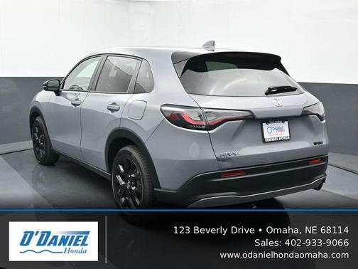 Urban Gray Pearl 2024 Honda HR-V AWD Sport