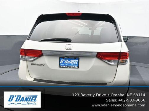 White Diamond Pearl 2016 Honda Odyssey EX-L