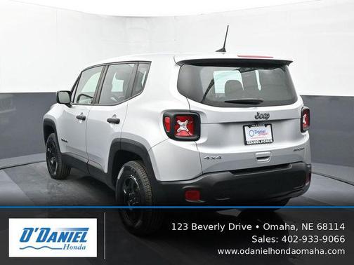 Glacier Metallic Clearcoat 2021 Jeep Renegade Sport