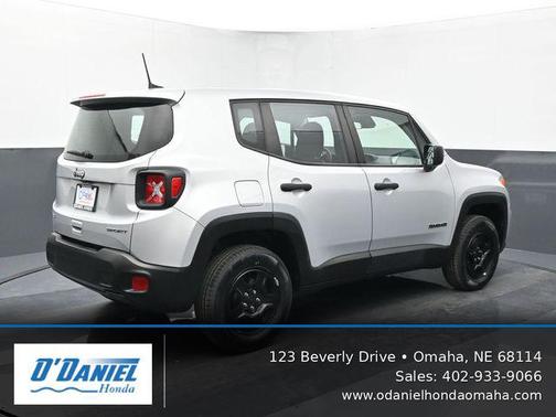 Glacier Metallic Clearcoat 2021 Jeep Renegade Sport