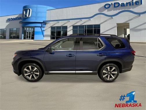 2025 Honda Pilot Touring 8-Passenger