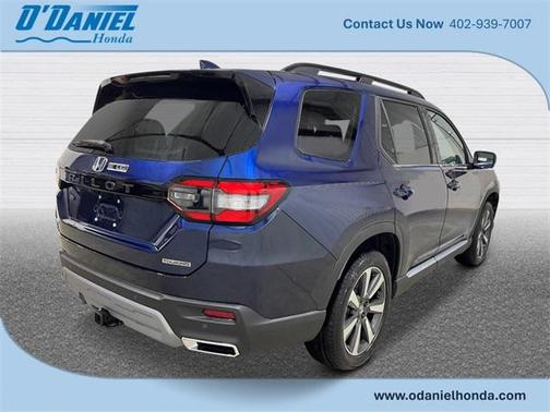 2025 Honda Pilot Touring 8-Passenger