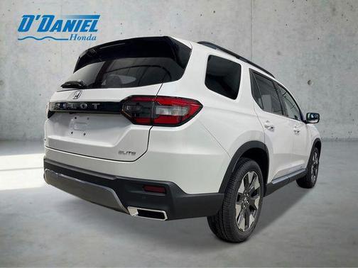 Platinum White Pearl 2026 Honda Pilot Elite