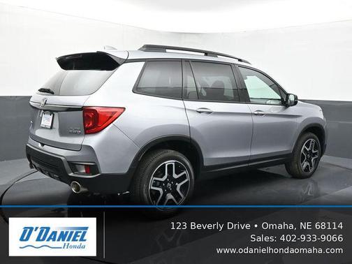 Lunar Silver Metallic 2023 Honda Passport AWD Elite