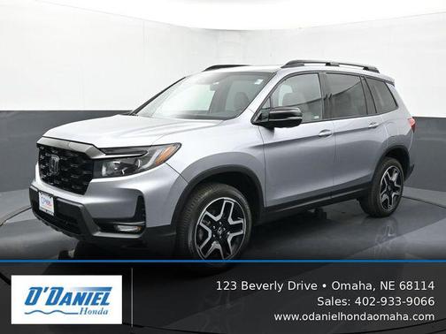 Lunar Silver Metallic 2023 Honda Passport AWD Elite