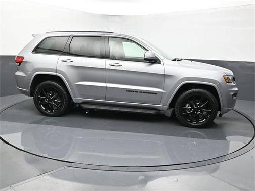 2017 Jeep Grand Cherokee Altitude