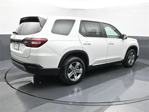 2023 Honda Pilot AWD EX-L 7 Passenger