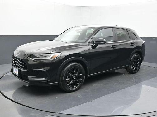 Crystal Black Pearl 2023 Honda HR-V AWD Sport
