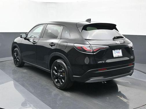 Crystal Black Pearl 2023 Honda HR-V AWD Sport