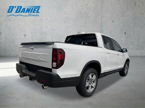Platinum White Pearl 2026 Honda Ridgeline RTL