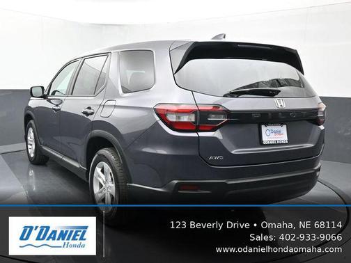 Modern Steel Metallic 2023 Honda Pilot AWD LX