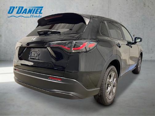 Crystal Black Pearl 2027 Honda HR-V LX 2WD