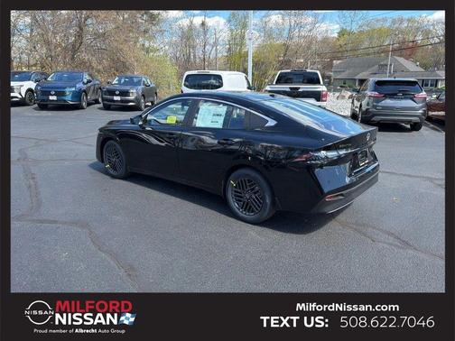 Black 2025 Nissan Sentra SV