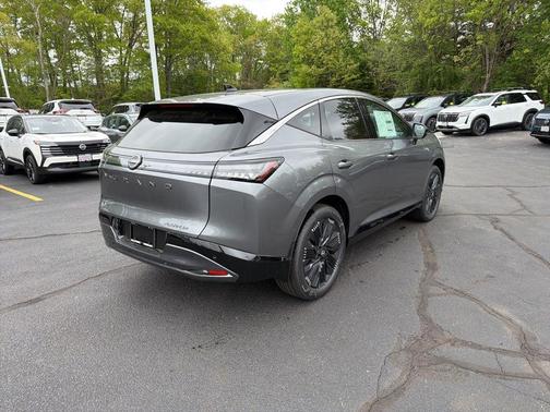 Gun Metallic 2026 Nissan Murano Platinum