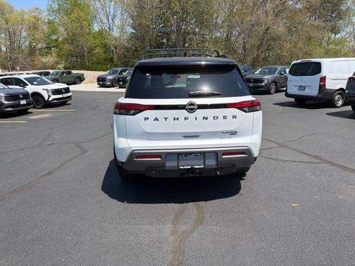 White / Black 2026 Nissan Pathfinder Platinum